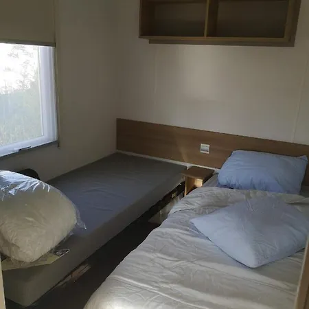 Mobil Home 2 Chambres *
